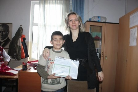 Öğrencilerin karne sevinci