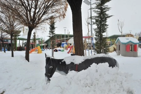 Mogan'da kar manzaraları