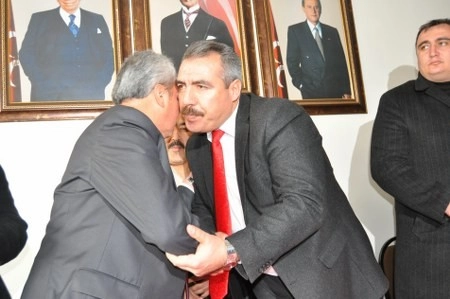 Aksoy adaylığını açıkladı