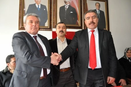 Aksoy adaylığını açıkladı