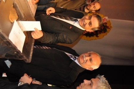 Tek aday, tek isim Mahmut aksoy