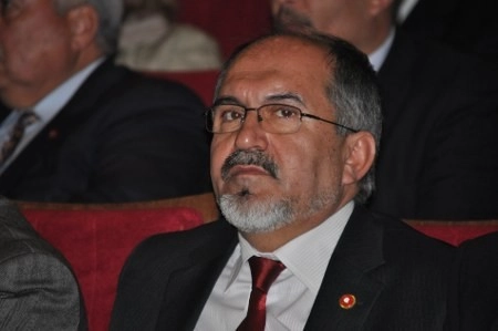 Tek aday, tek isim Mahmut aksoy