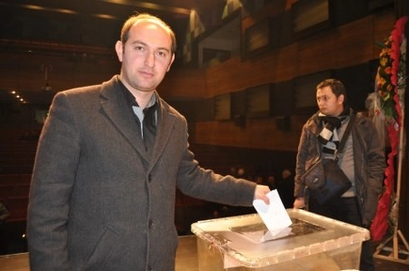 Tek aday, tek isim Mahmut aksoy