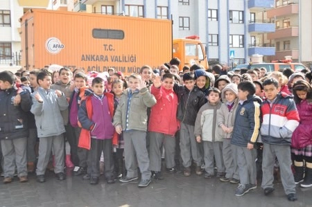 Deprem ve yangın tatbikatı