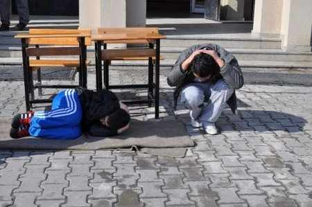 Deprem ve yangın tatbikatı
