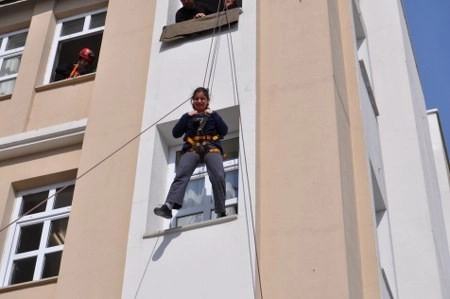Deprem ve yangın tatbikatı