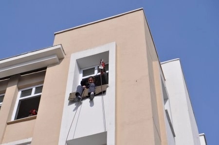 Deprem ve yangın tatbikatı