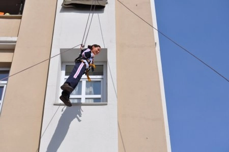 Deprem ve yangın tatbikatı