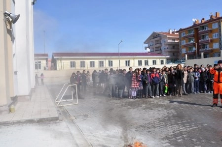 Deprem ve yangın tatbikatı