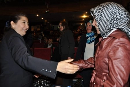 Gölbaşı'nda aşıklar atıştı