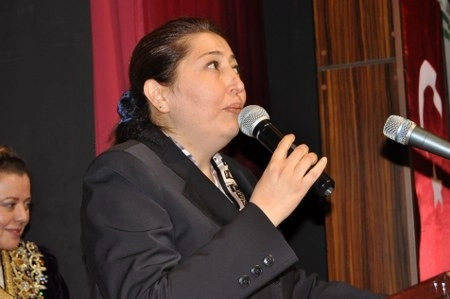 Gölbaşı'nda aşıklar atıştı