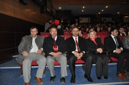 Gölbaşı'nda aşıklar atıştı