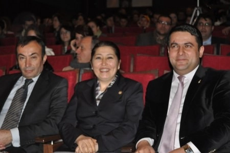 Gölbaşı'nda aşıklar atıştı