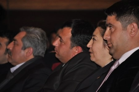 Gölbaşı'nda aşıklar atıştı