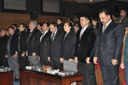 Gölbaşı'nda aşıklar atıştı