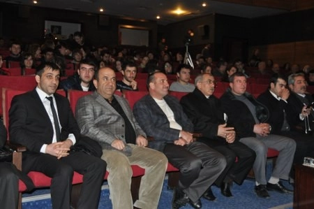 Gölbaşı'nda aşıklar atıştı