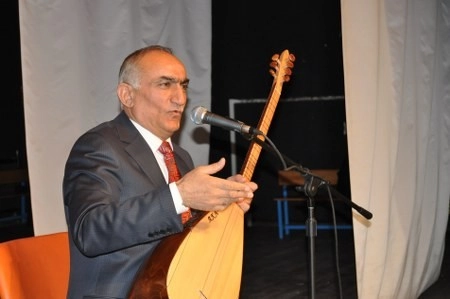 Gölbaşı'nda aşıklar atıştı