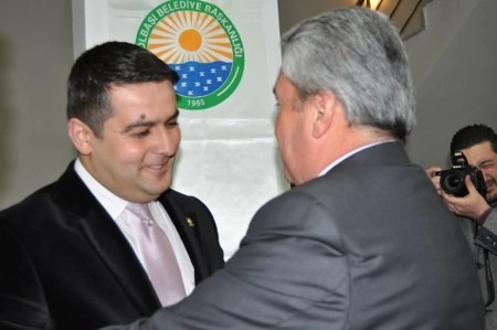 Gölbaşı'nda aşıklar atıştı