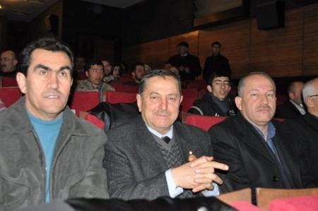 Gölbaşı'nda aşıklar atıştı