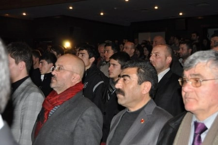 Gölbaşı'nda aşıklar atıştı