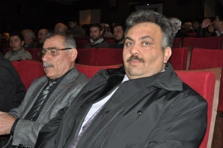 Gölbaşı'nda aşıklar atıştı