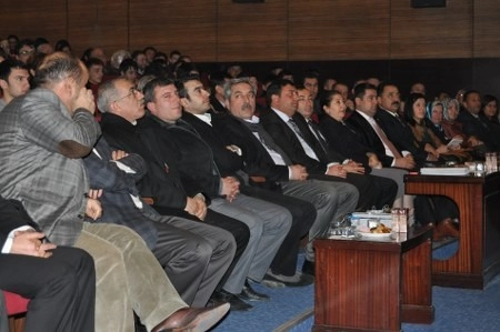 Gölbaşı'nda aşıklar atıştı