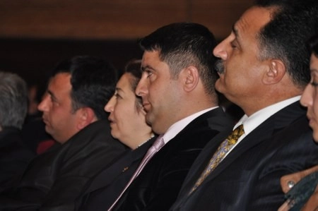 Gölbaşı'nda aşıklar atıştı