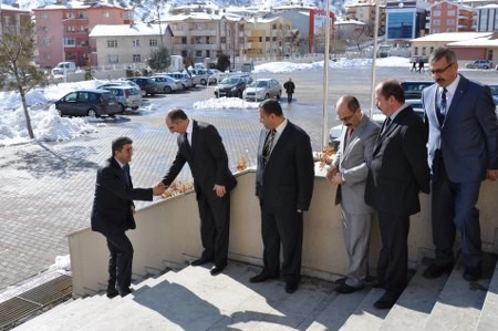 Törenle hizmete açıldı