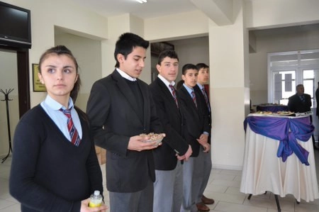 Törenle hizmete açıldı