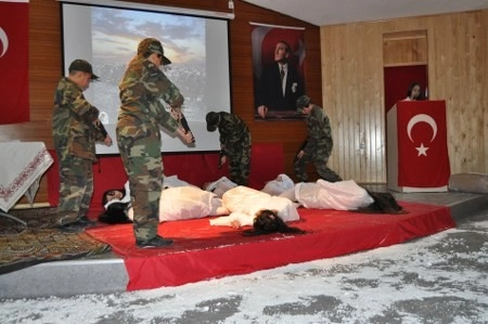 Mehmet Akif Ersoy anıldı