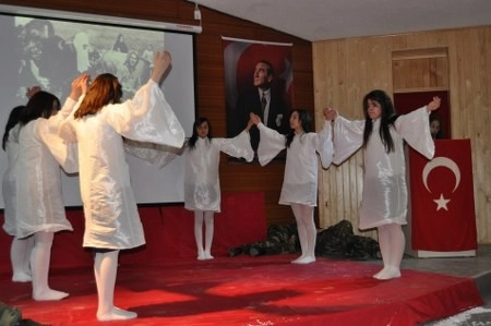 Mehmet Akif Ersoy anıldı