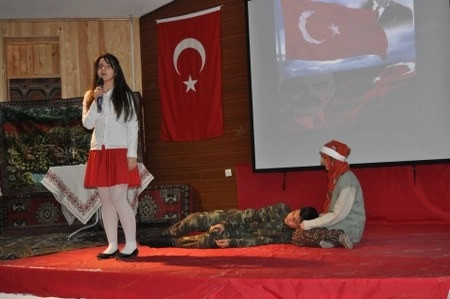 Mehmet Akif Ersoy anıldı