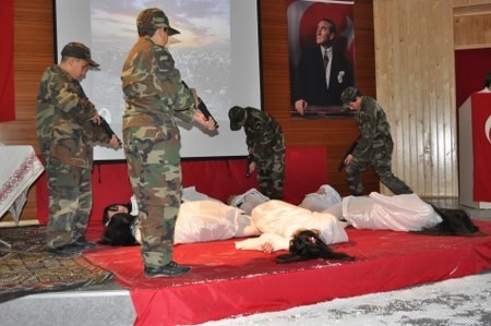 Mehmet Akif Ersoy anıldı