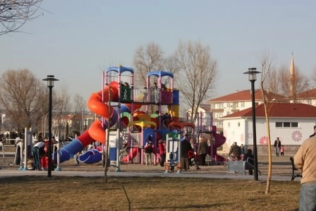 Vatandaşlar güneşli havanın tadını çıkardı