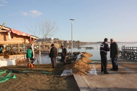 Çay Bahçesi de sular altında kaldı