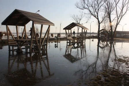 Çay Bahçesi de sular altında kaldı