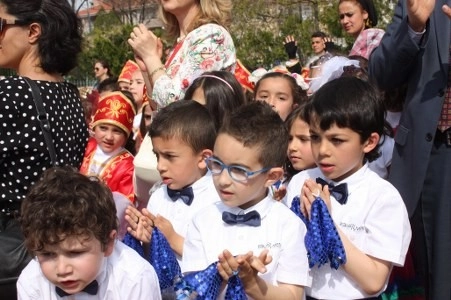 Gölbaşı'nda çocukların 23 Nisan coşkusu