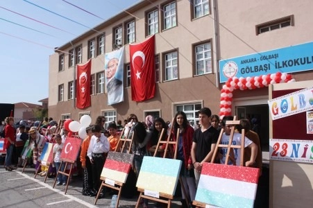 Gölbaşı'nda çocukların 23 Nisan coşkusu