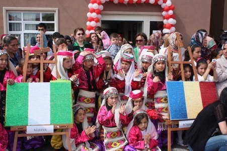 Gölbaşı'nda çocukların 23 Nisan coşkusu