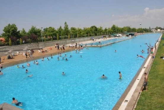 Ankara ve Konya Eskişehir'e yüzmeye gidiyor