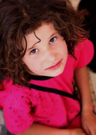 Çatışmaların ortasında kalan masum yüzler