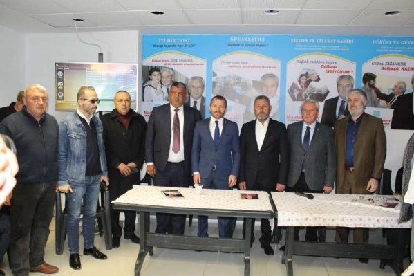 Hacı Karagöz İYİ PARTİ'ye resmen katıldı