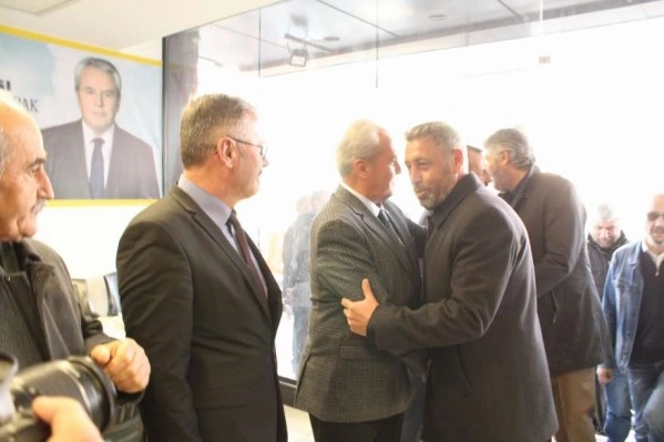 Hacı Karagöz İYİ PARTİ'ye resmen katıldı