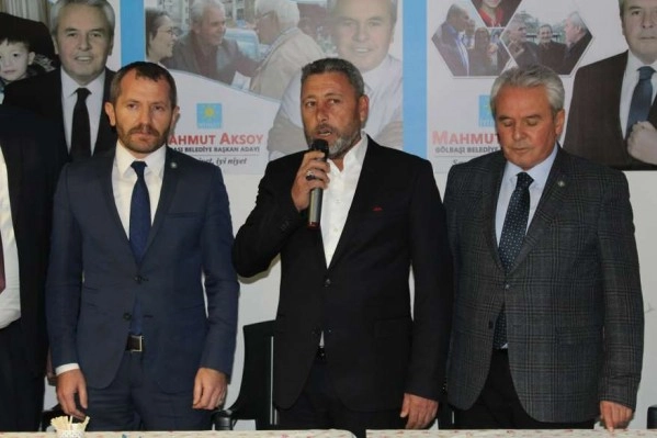 Hacı Karagöz İYİ PARTİ'ye resmen katıldı