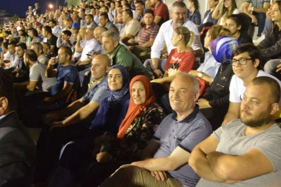 Turnuvanın şampiyonu Velihimmetlispor