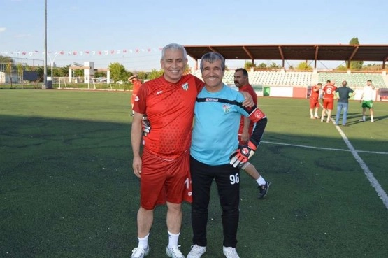 Turnuvanın şampiyonu Velihimmetlispor