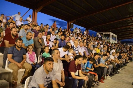 Turnuvanın şampiyonu Velihimmetlispor