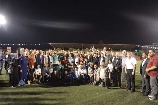 Turnuvanın şampiyonu Velihimmetlispor