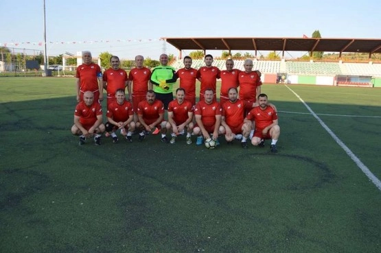 Turnuvanın şampiyonu Velihimmetlispor