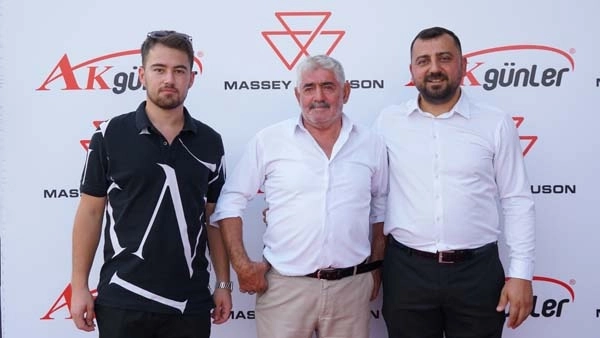 Akgünler Otomotiv Gölbaşı Plazası Görkemli Bir Törenle Açıldı